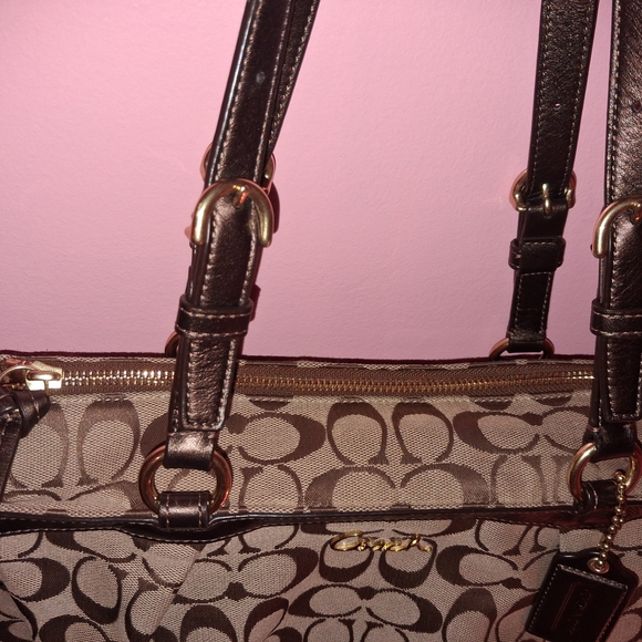 Sold - Picture 5 of 5